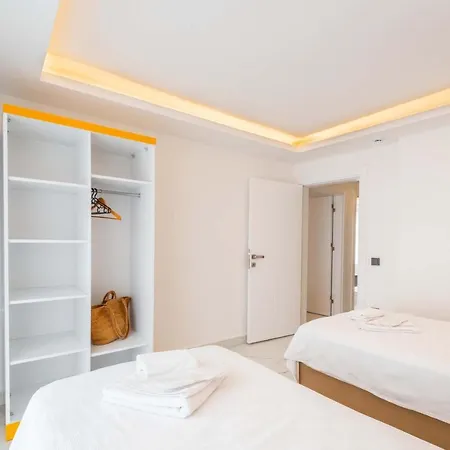 Yosun Suites *